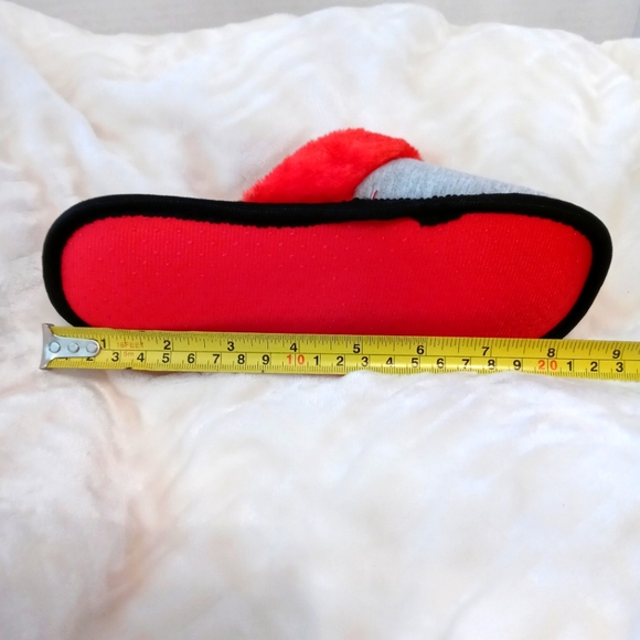 Disney Slippers (Big Kid) NIB #295 - Picture 5 of 5